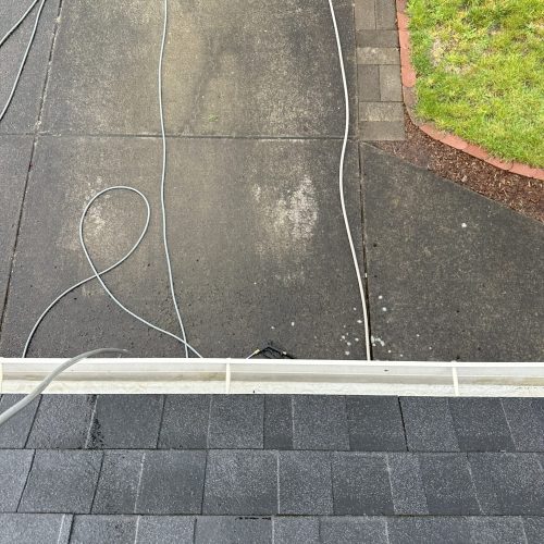 yacolt pressure washing roof gutter after